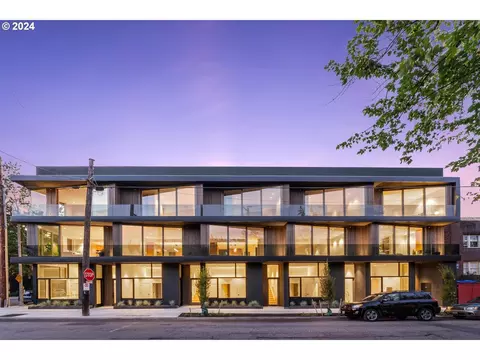 2799 NW Thurman St, Portland, OR 97210