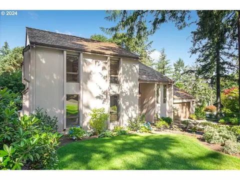 1 Windsor Ct, Lake Oswego, OR 97034