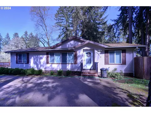 88015 8th St, Veneta, OR 97487