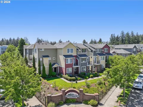 836 NW Council Dr, Gresham, OR 97030