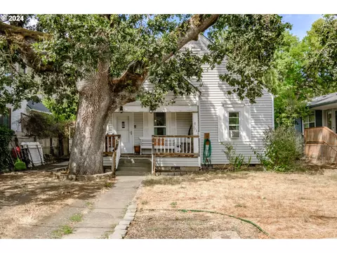373 Kirk Ave, Brownsville, OR 97327