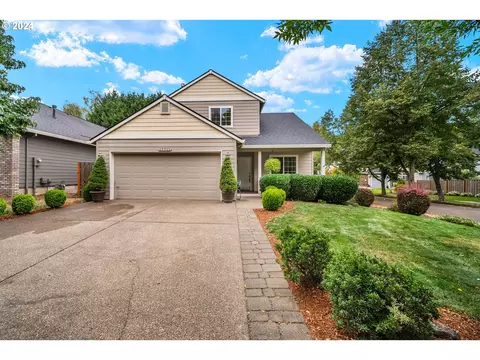 17711 SW Woodhaven Dr, Sherwood, OR 97140