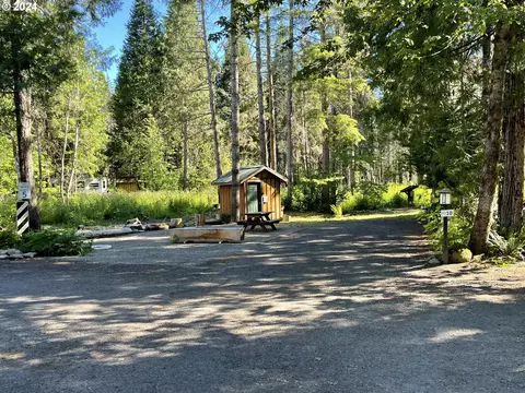 Undisclosed, Blue River, OR 97413