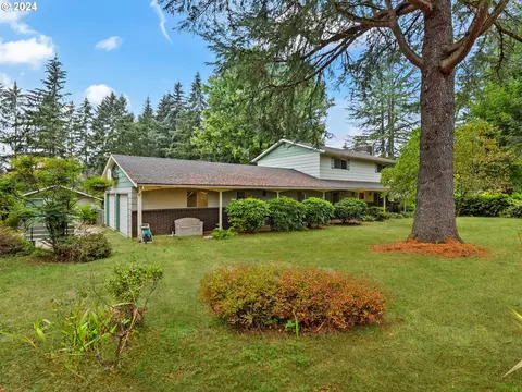 31946 SE Judd Rd, Eagle Creek, OR 97022