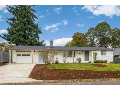 953 Robin Hood Ave, Eugene, OR 97401