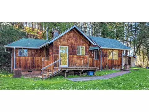 4240 Green Valley Rd, Oakland, OR 97462