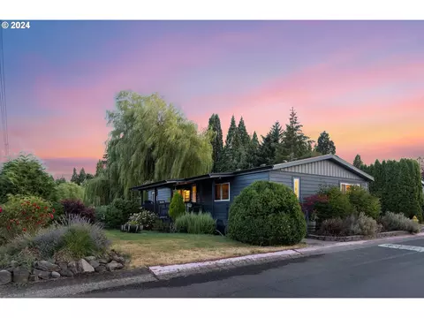 8300 NE Quatama St #65, Hillsboro, OR 97124