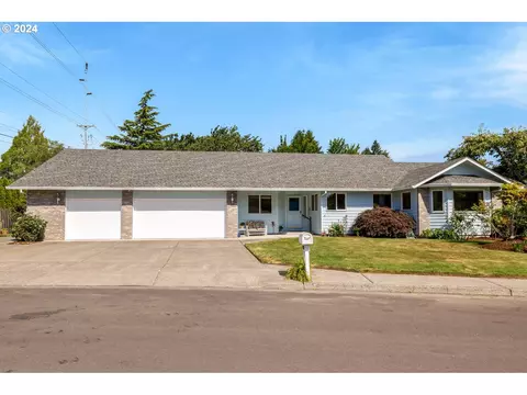 9809 NW 12th Ave, Vancouver, WA 98665