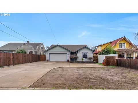 4688 Swegle Rd, Salem, OR 97301