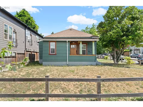 8080 SE 6th Ave, Portland, OR 97202