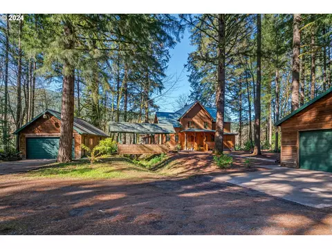 42827 Deerhorn Rd, Springfield, OR 97478