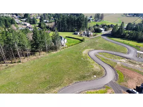 16574 NE Koss Dr, Newberg, OR 97132