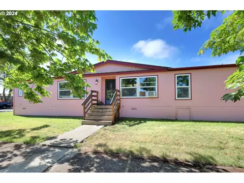 2086 Donnelly Dr, Springfield, OR 97477