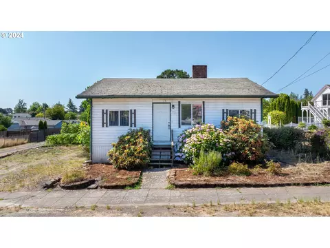 316 E Main St, Carlton, OR 97111