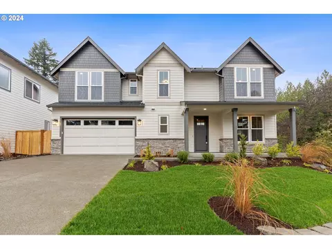 14197 SE Iseli Ln, Clackamas, OR 97015