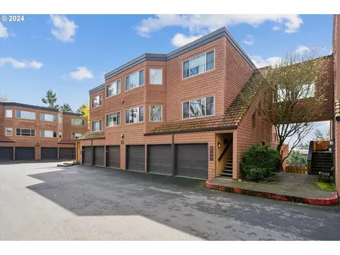 146 Oswego, Lake Oswego, OR 97035
