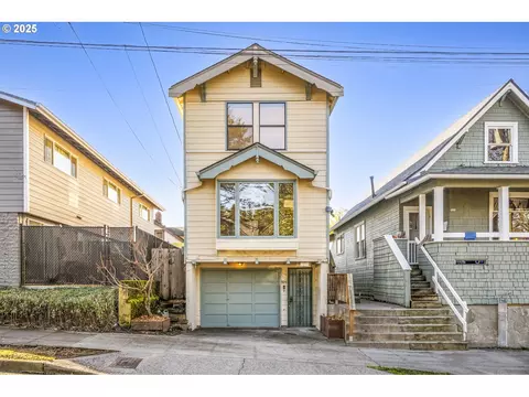 329 SE 22nd Ave, Portland, OR 97214