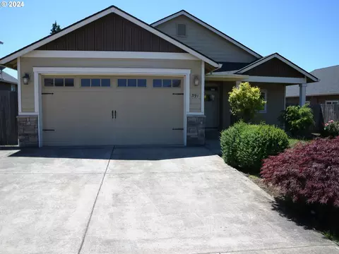 391 SE Regan Hill Loop, Estacada, OR 97023