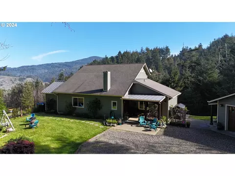 34809 Ophir Rd, Gold Beach, OR 97444