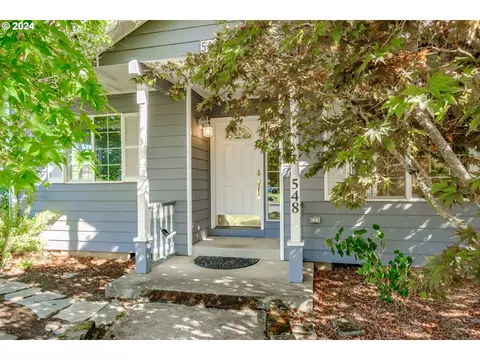 548 SE Ironwood Ct, Dallas, OR 97338