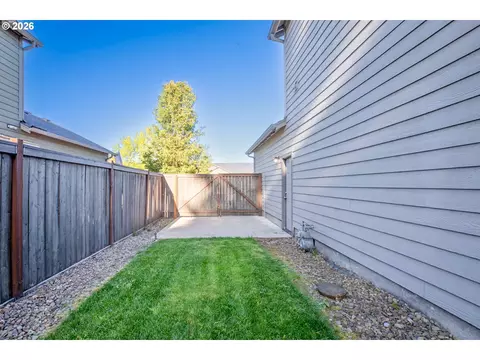 Exterior - 2952 Shelby Way, Eugene, OR 97404 photo 5 of 5