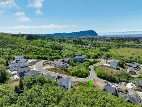 2174 Middle Fork Cir, Seaside, OR 97138 photo 1