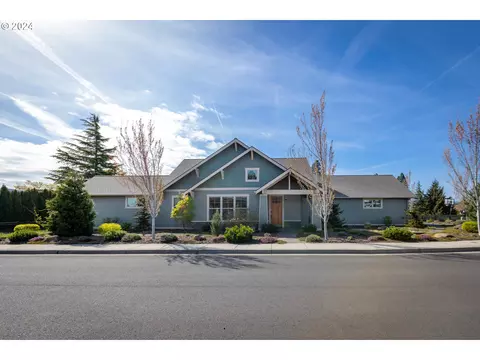 905 Roberts Dr, Hood River, OR 97031