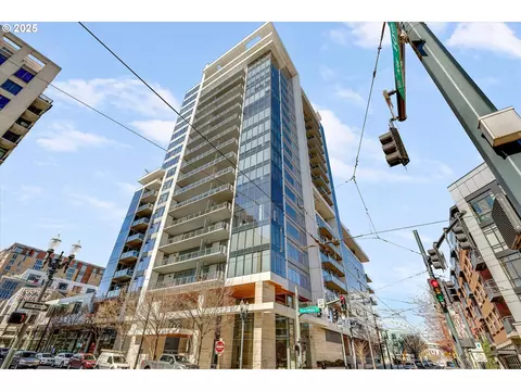 1001 NW Lovejoy St #502, Portland, OR 97209