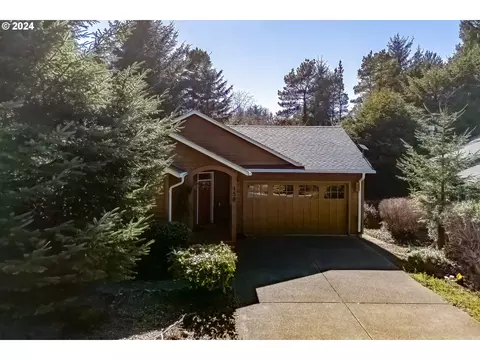 158 Nesting Glade, Depoe Bay, OR 97341
