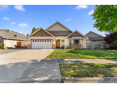 159 SE Yorktown Rd, Grants Pass, OR 97526