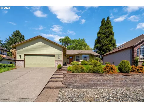 518 NW 131st St, Vancouver, WA 98685