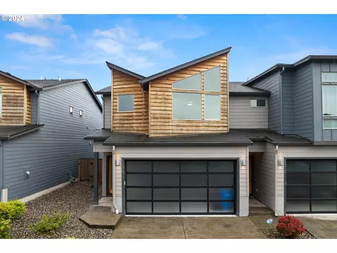 12323 NE 115th St, Vancouver, WA 98682