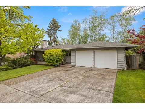 5340 SW Dover Ln, Portland, OR 97225