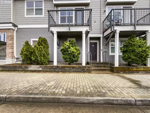 744 SE Fairwinds Loop, Vancouver, WA 98661