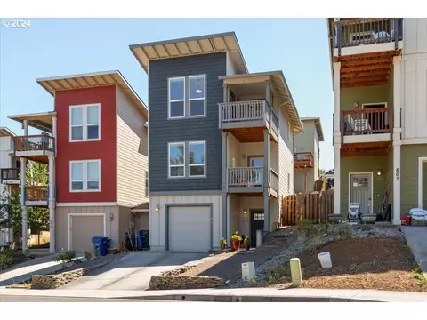 870 Limelight Ave NW, Salem, OR 97304