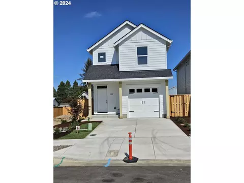 848 Chestnut Way, Silverton, OR 97381