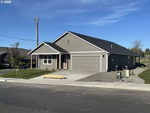 1211 SE 9th St #LOT 11, Hermiston, OR 97838