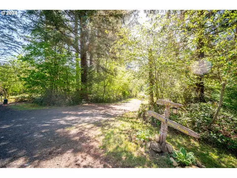 121 Elk Ln, Ariel, WA 98603