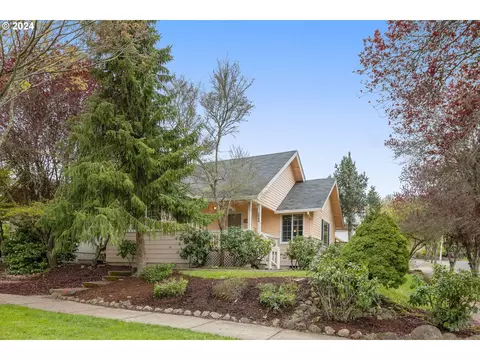 1325 E Foothills Dr, Newberg, OR 97132