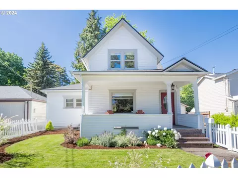 220 W Clackamas Blvd, Gladstone, OR 97027