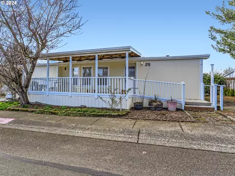 8300 NE Quatama St #25, Hillsboro, OR 97124