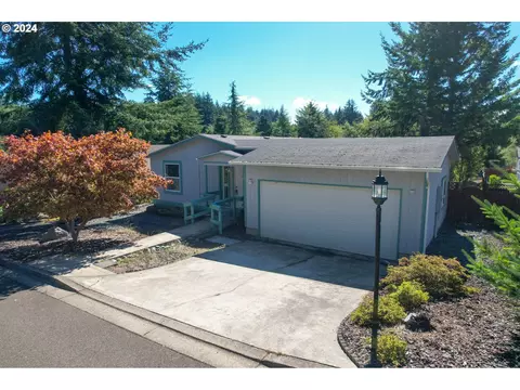 2123 Lynne Dr, North Bend, OR 97459