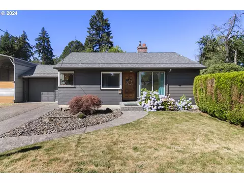 16711 SE Blanton St, Milwaukie, OR 97267
