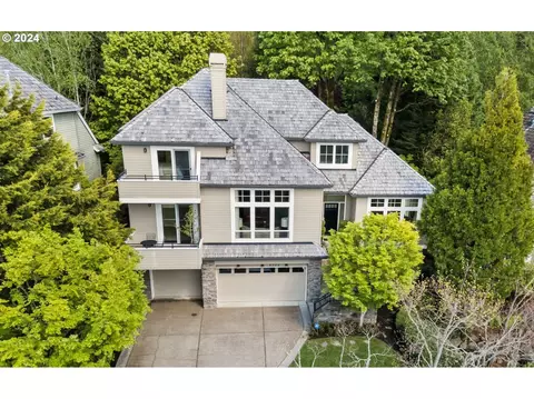 8922 NW Rockwell Ln, Portland, OR 97229