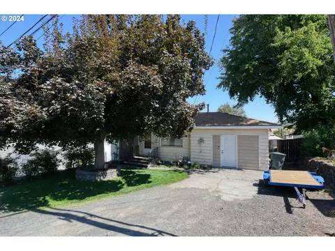 830 SW 7th St, Pendleton, OR 97801