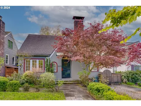 2630 SE Lincoln St, Portland, OR 97214