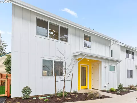 4307 NE Mason St #7, Portland, OR 97218