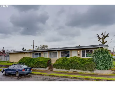 6508 SE Center St, Portland, OR 97206