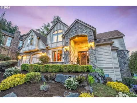 3675 Fairhaven Dr, West Linn, OR 97068