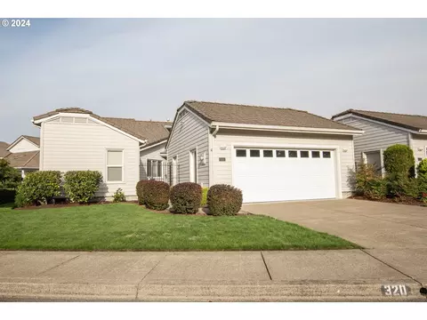 320 Magnolia Dr, Creswell, OR 97426